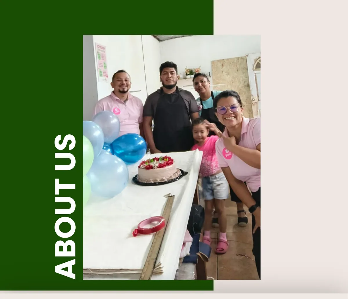 Imagen del equipo Cousy en Nicaragua durante una jornada en fábrica artesanal.